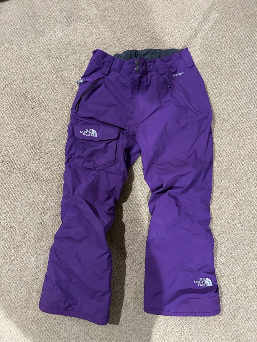 The North Face ski pants Girls Large 14-16. Awesome pants, great condition ⛷️⛷️